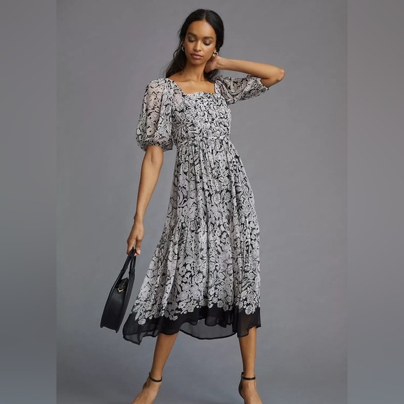 NWT Anthropologie Squareneck Smocked Midi Dress In Black Motif - XS - Picture 1 of 3
